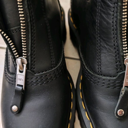 Dr. Martens Jetta Sendal Platform Black leather boots new, size 37