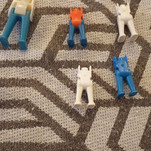 Playmobil bodies used, large Lyra and small Geobra
