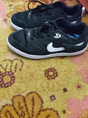 Nike SB kids shoes used, size 37.5, black