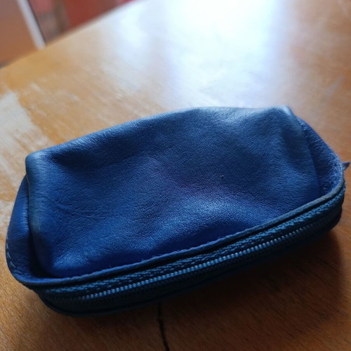 Leather key wallet coin purse like new, blue