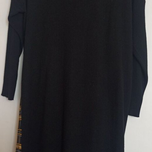 Wiya black knit dress mixi with pleated detail one size oversized like new
