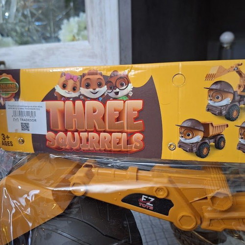 Large EZ Toys Construction Excavator new, sealed