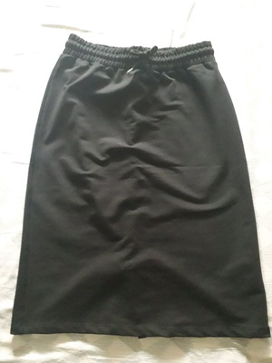 Black skirt below the knee new with back slit