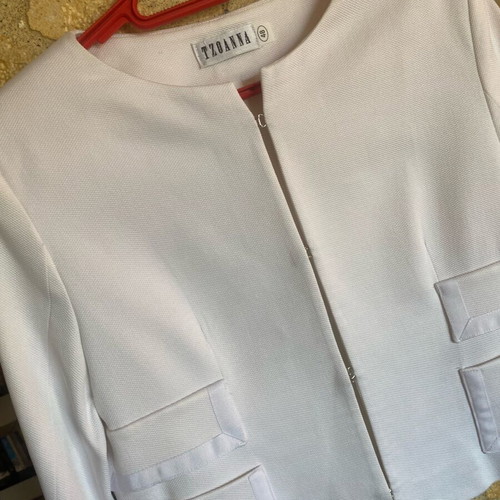 Joanna women's short white jacket like new