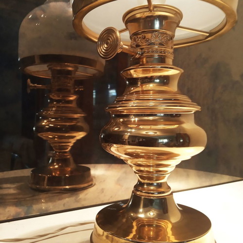 Vintage table lamp from 1975 like new with white opaline glass