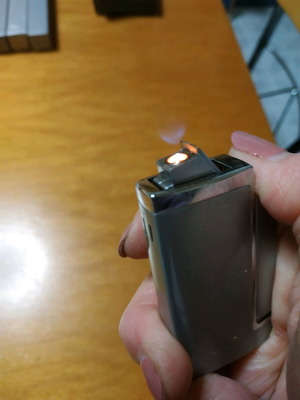 Cigarette lighter like new Flame