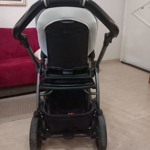 Peg Perego stroller with Kikkaboo car seat used, includes accessories