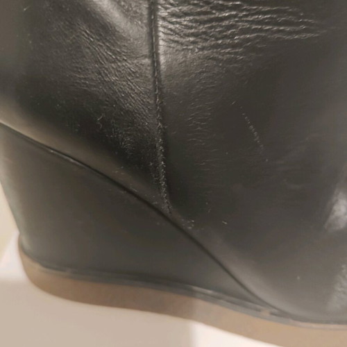 Leather ankle boots size 39 used with platform heel, black