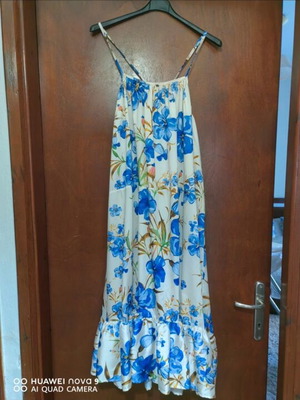 Floral long dress new, fits XL to 3XL, white and blue