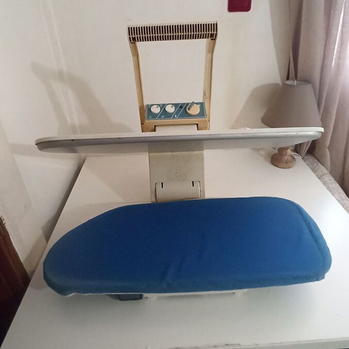 Singer Steam Press 2500 electronic ironing press used