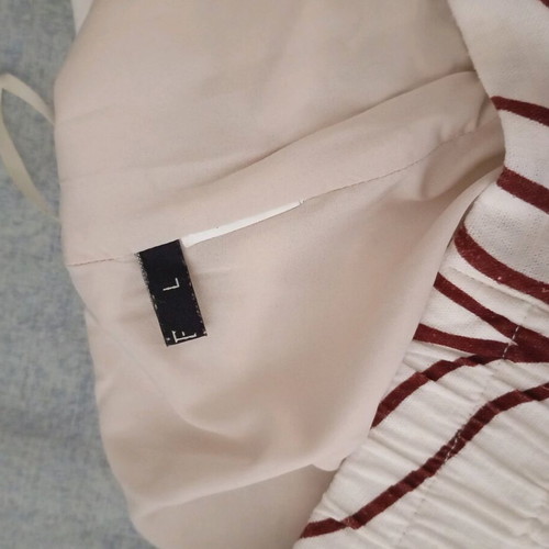MOTF women's skirt like new, 100% linen, size L/XL, cream/burgundy