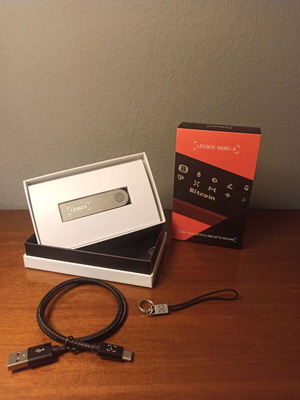 Ledger Nano X Cryptocurrency Hardware Wallet