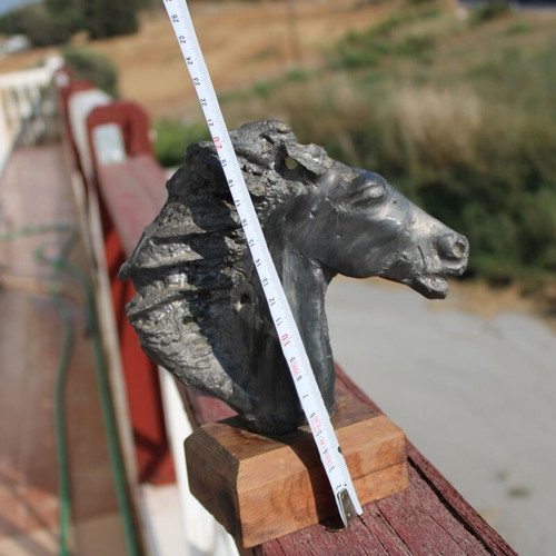 Solid lead horse head sculpture, 3 kg