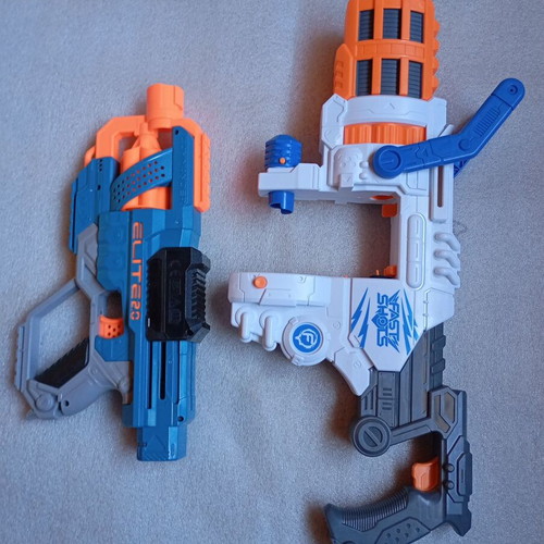 Nerf guns used, 15 blasters, 3 water pistols for repair or parts