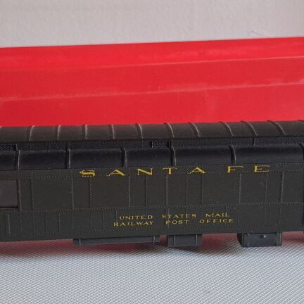 Rivarossi Santa Fe passenger coach HO scale 2716 like new