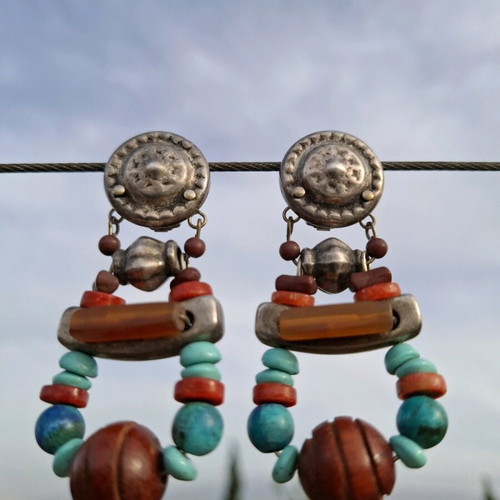 Vintage ethnic clip-on earrings used, hanging design
