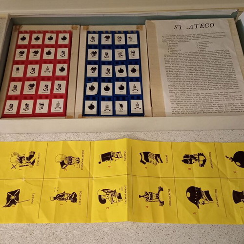Stratego vintage board game from the 70s used, complete