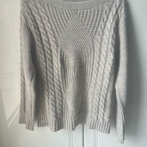 Bundle of 2 knitted women's sweaters beige/grey and dusty pink like new, size S