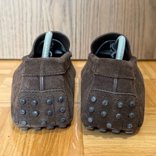 Tod’s brown suede driving shoes used size 40.5