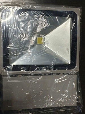Προβολείς Led 70 watt 230 volt 6000k ασημί πακέτο 4 καινούργιοι