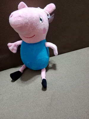 Λούτρινο παιχνίδι Τζώρτζ Peppa Pig σε άριστη κατάσταση με βεντούζακι