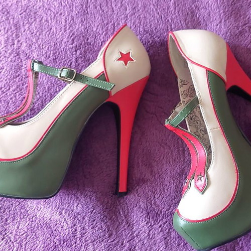 Bordello collectible pumps size 40, army theme costume