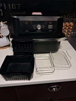 Ninja Dual Zone Air Fryer 10,4L με MegaZone μεταχειρισμένη με έξτρα εξαρτήματα