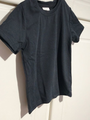 Cotton children's t-shirt new, size 90cm
