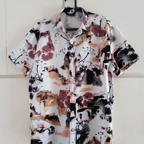 Summer shirt like new, size Small