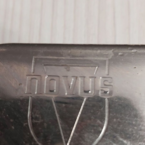 Novita 838 metal hand stapler like new