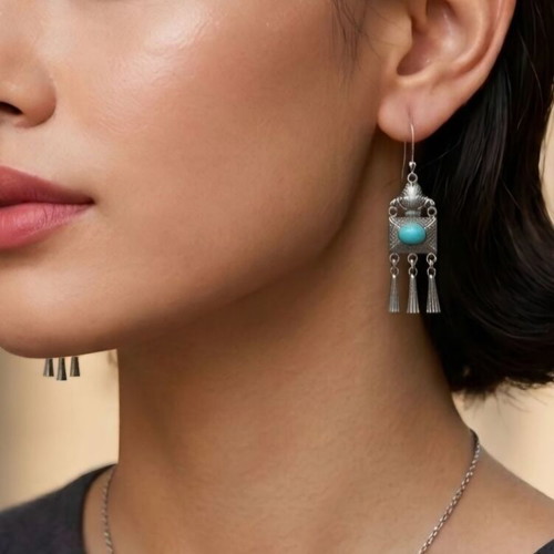 Handmade earrings made of 925 silver and semi-precious turquoise stones