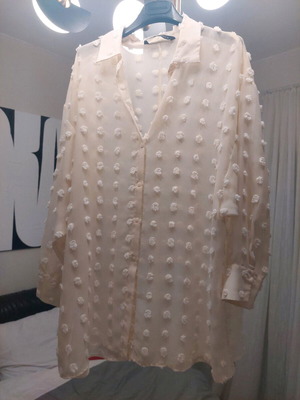 Πουκάμισο Zara μπεζ, μέγεθος M/L, σαν καινούργιο, διαφανές