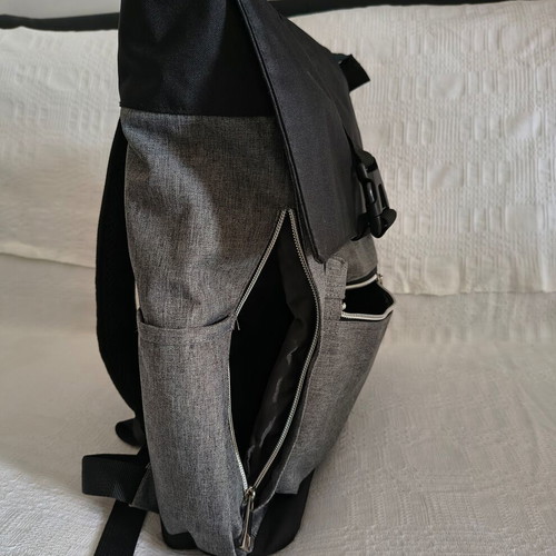 Laptop backpack TaoTronics TT-HT005 waterproof, like new, 15.6"