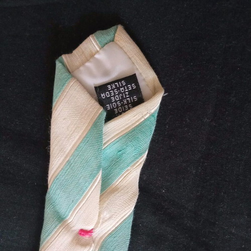 Octopus silk tie like new, white and turquoise