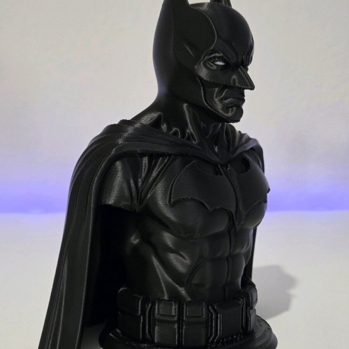 Batman bust 17cm new with keychain gift