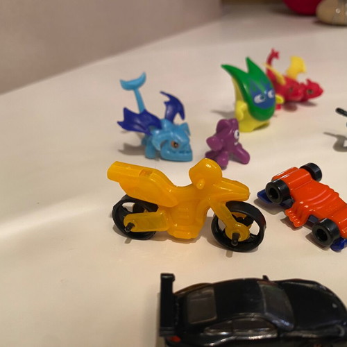 Set of 8 figures miniatures monsters and vehicles new