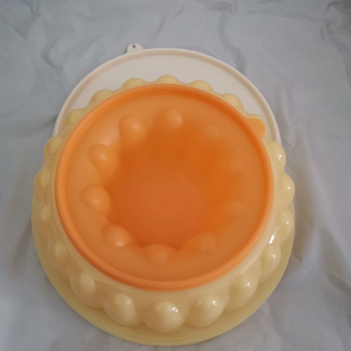 Tupperware mold 2.2 liters new for jelly or rice