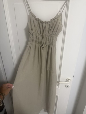 Terranova maxi dress like new, beige, size S