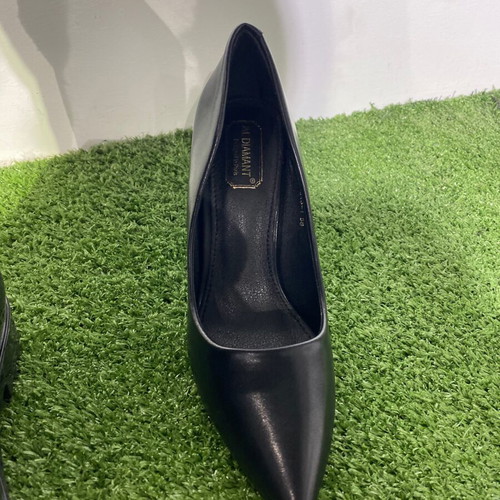 Black pump size 38 new