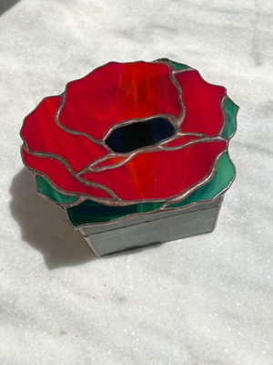 Vintage Handmade Stained Glass Box Poppy Design like new