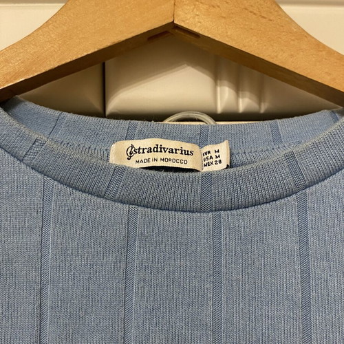 Stradivarius blue set in excellent condition, top M bottom S