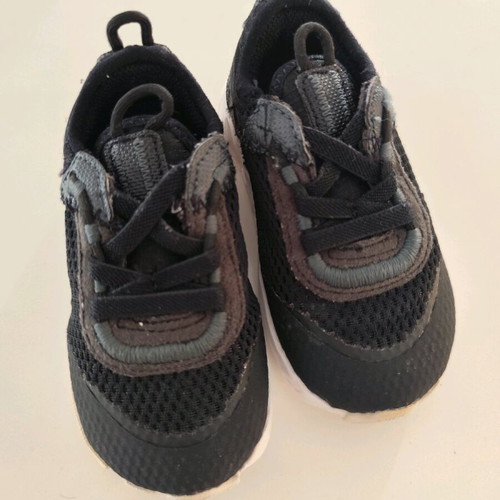 Nike kids athletic shoes used, size 21, black with white sole