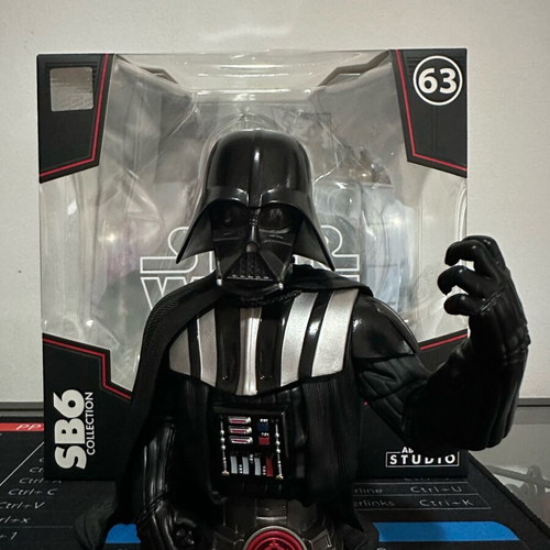 Darth Vader bust Abysse like new with box