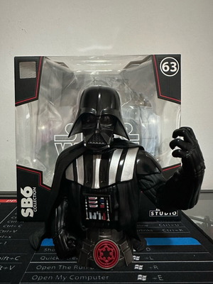 Darth Vader bust Abysse like new with box