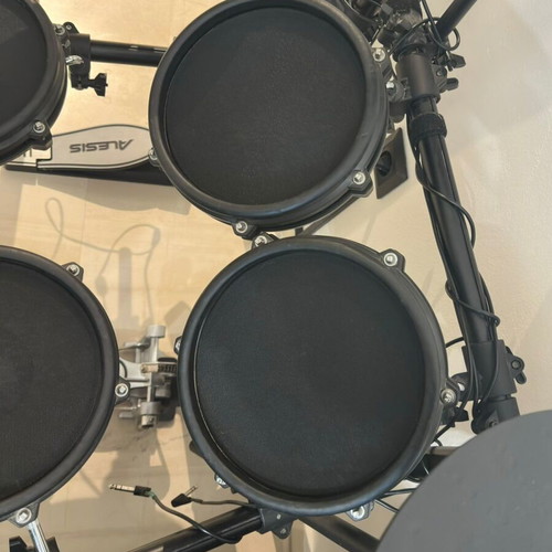Alesis Nitro Mesh Kit electronic drums like new with Granite stool and special sticks