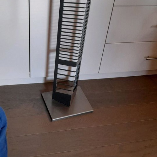 Cd/dvd stand used for single and double cd/dvd
