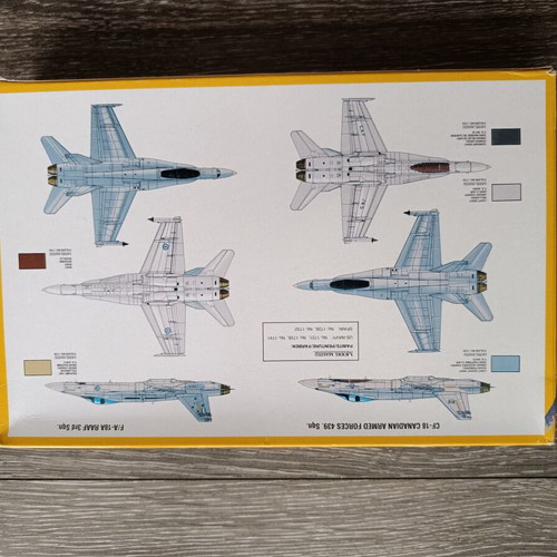 Italeri F/A-18 A/B/C Hornet model kit 1:72 new