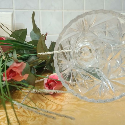 Crystal round vase new