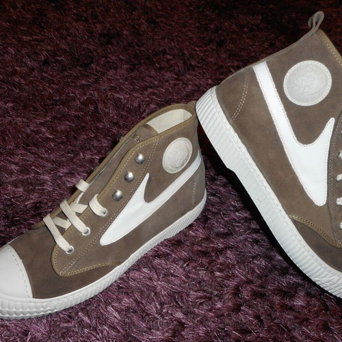 Diesel sneakers new, brown, size 41