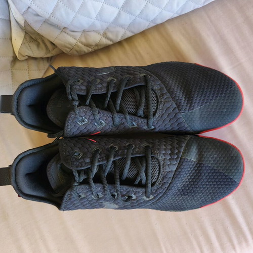 Nike LeBron Witness III athletic shoes like new, size 47, black with red sole
